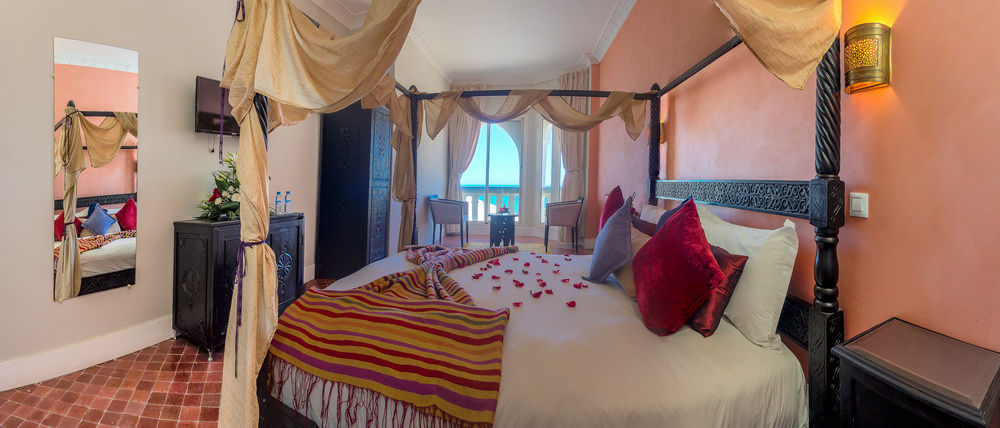Palais Du Calife Riad Spa & Clubbing (Adults Only) Tangier Exterior photo